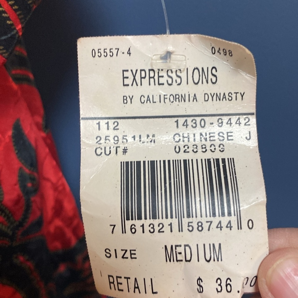 NWT DEADSTOCK EXPRESSIONS CALIFORNIA DYNASTY VINTAGE SIZE MED REDBLACK NIGHTGOWN - Picture 3 of 12